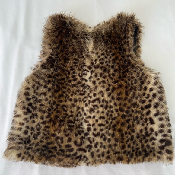 H&M Faux Fur Vest 7-8Y - Picture 6 of 12